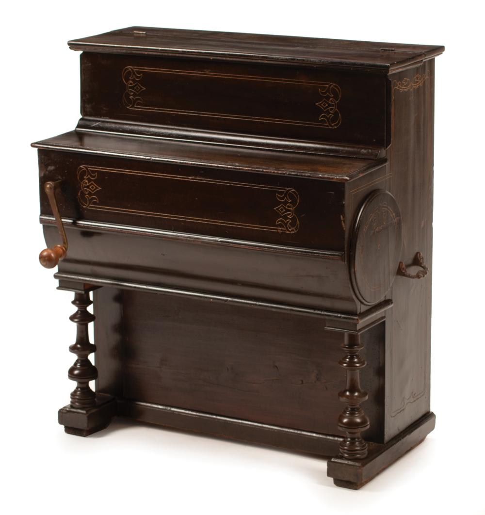 ANTIQUE ITALIAN BARREL PIANOAntique