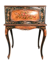 ANTIQUE ITALIAN CARVED HAND PA