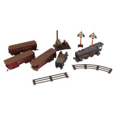 ANTIQUE IVES RAILWAY TRAIN TRA