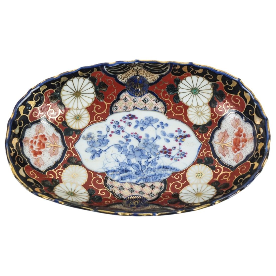 ANTIQUE JAPANESE IMARI PORCELAIN