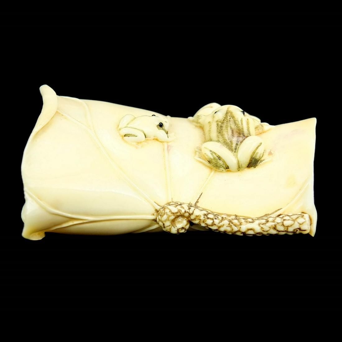 ANTIQUE JAPANESE POLYCHROME NETSUKE
