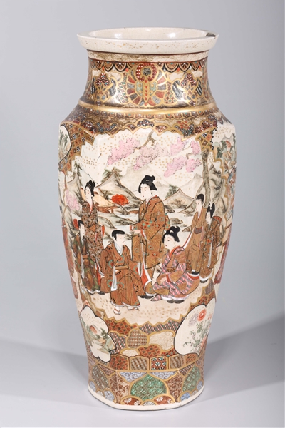 Antique Japanese satsuma vase