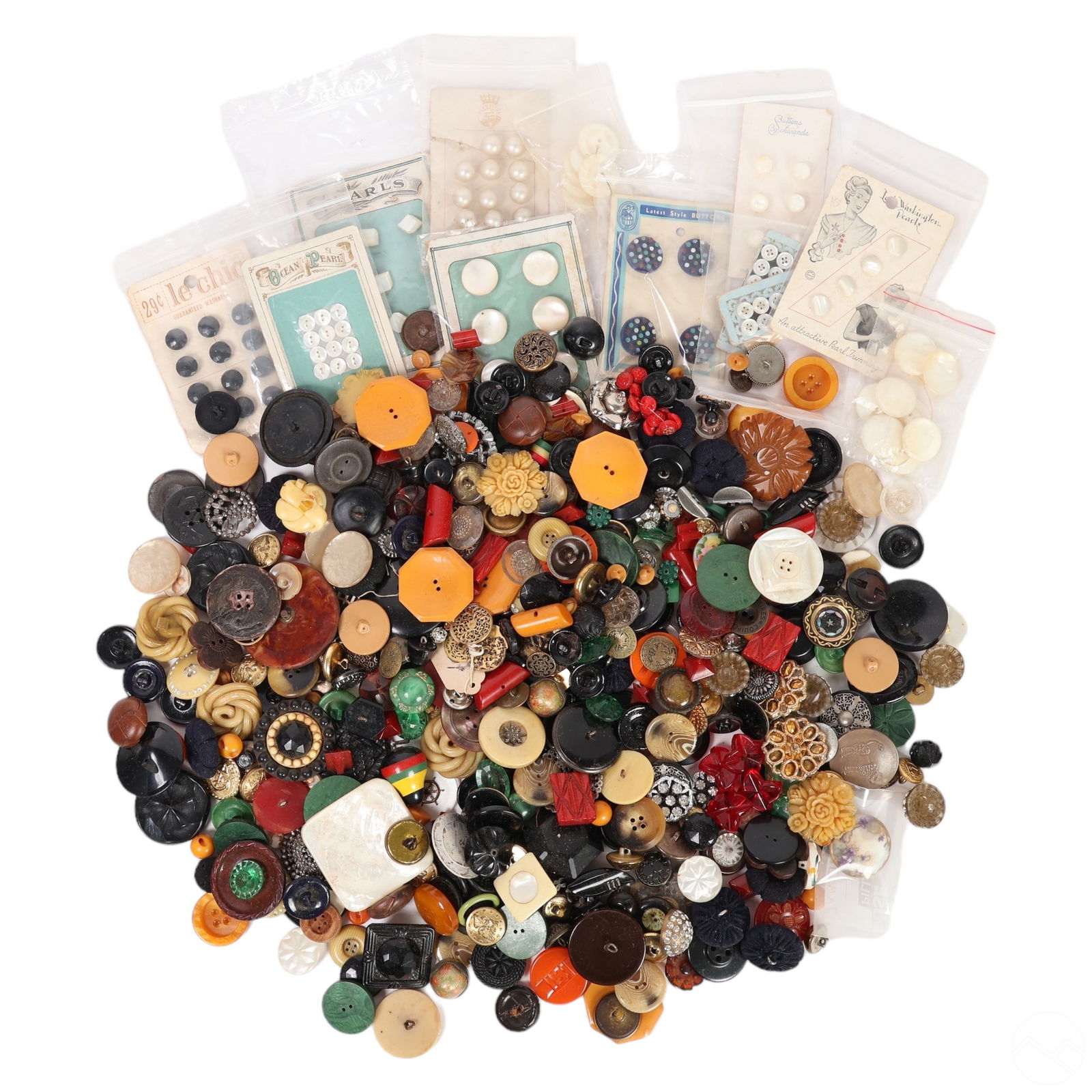 ANTIQUE JET GLASS BAKELITE MIXED