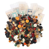 ANTIQUE JET GLASS BAKELITE MIX