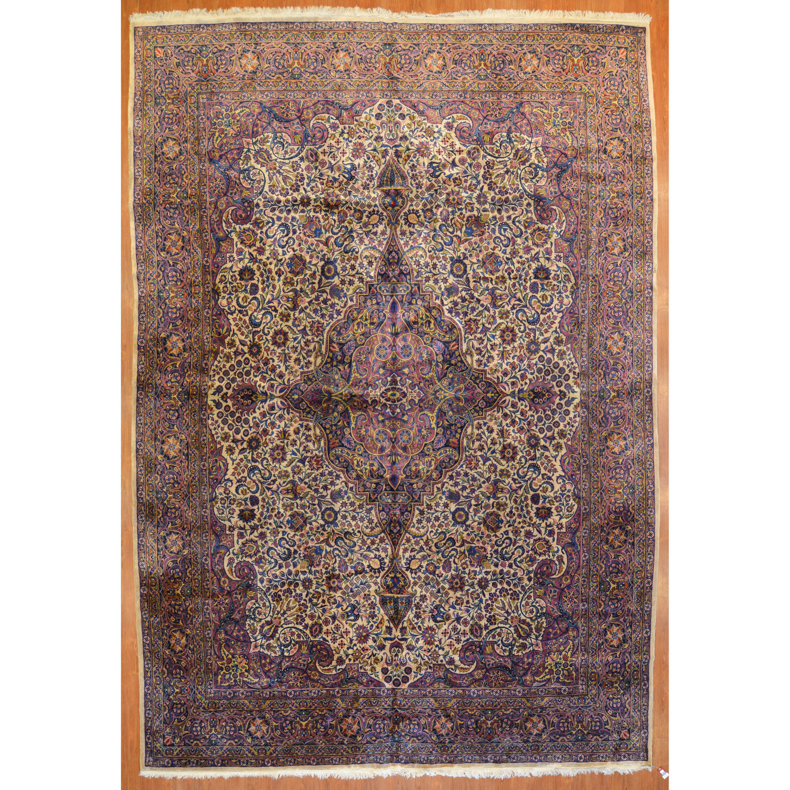 ANTIQUE KASHAN CARPET, PERSIA, 9.10
