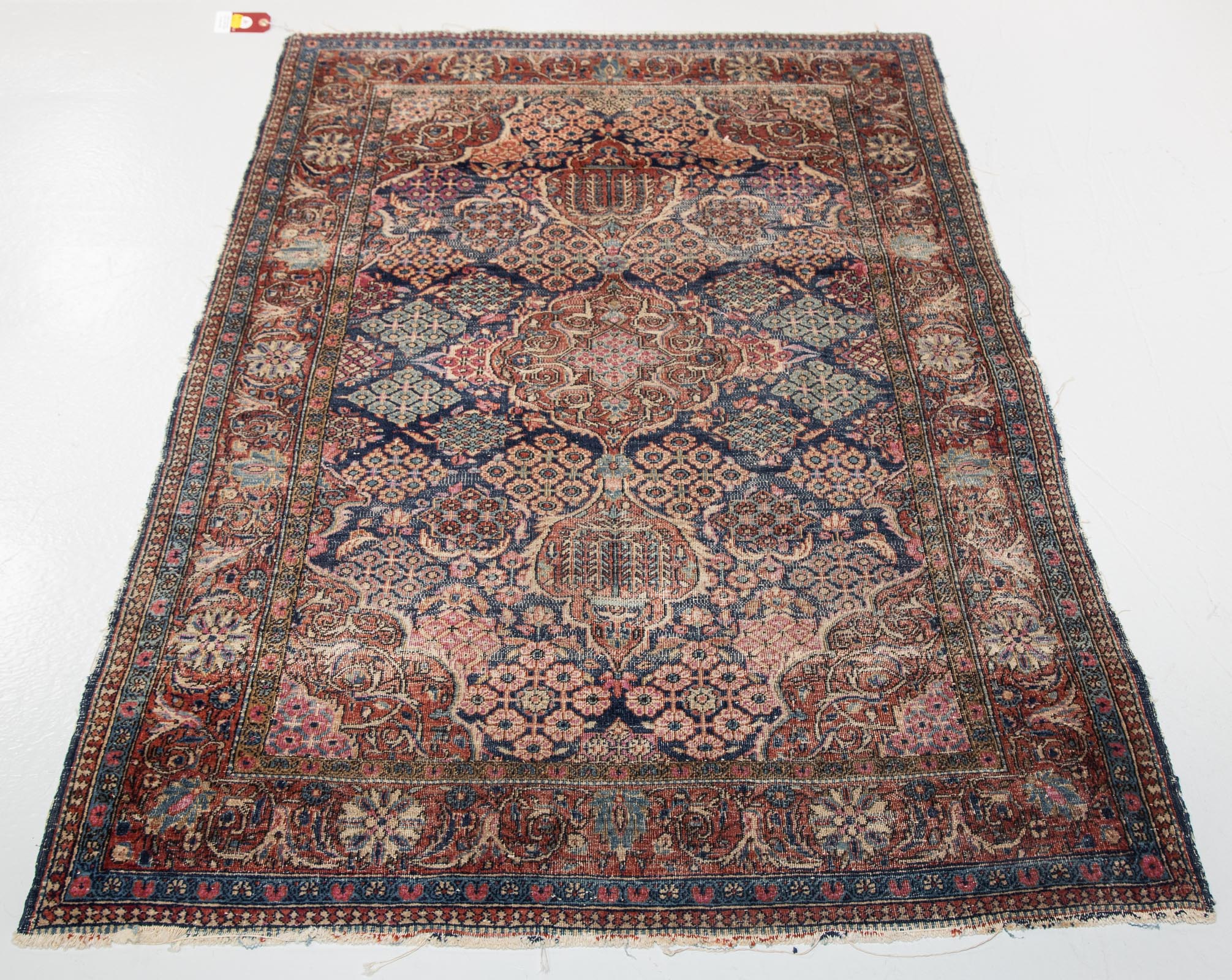 ANTIQUE KAZVIN RUG, PERSIA, 3.3 X 5
