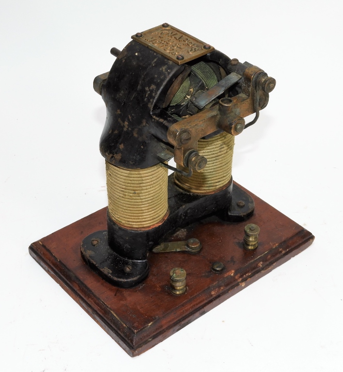 ANTIQUE KNAPPS NO. 3 ELECTRIC MOTOR
