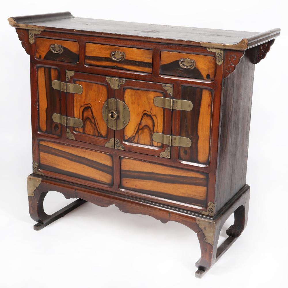 ANTIQUE KOREAN TANSU TEA CHEST ON
