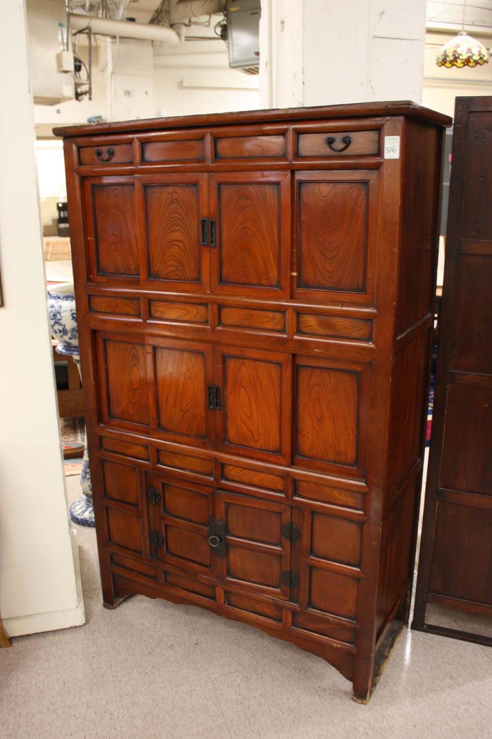 ANTIQUE KOREAN THREE-LEVEL