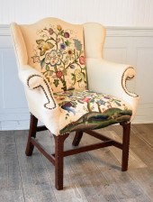 ANTIQUE LADIES CHIPPENDALE WIN