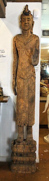ANTIQUE LAOTIAN CARVED WOOD TE