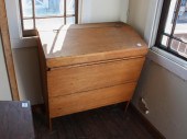 ANTIQUE LIFT-TOP GRAIN BINANTI