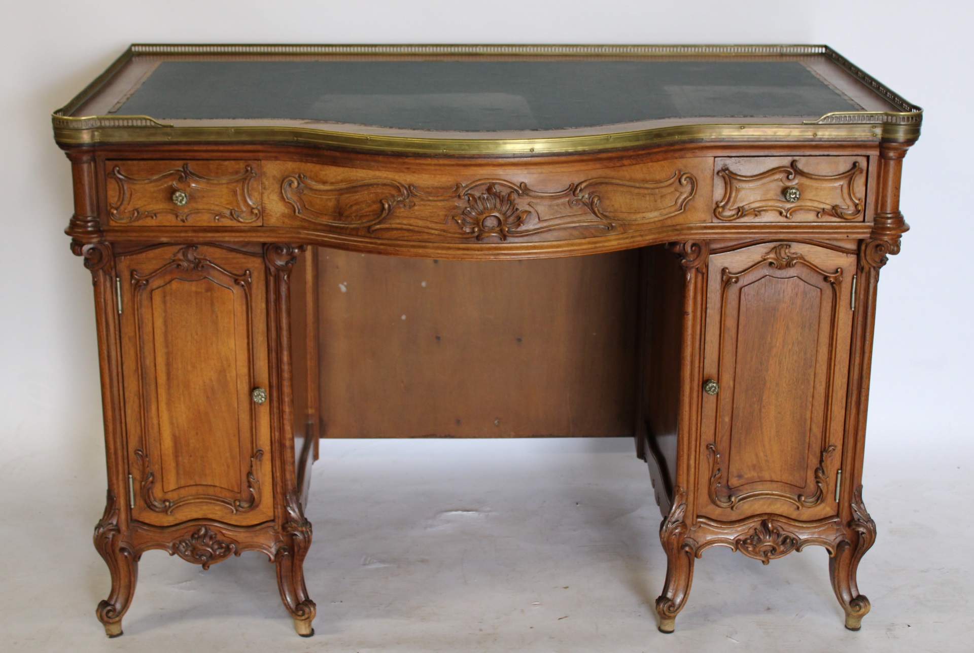 ANTIQUE LOUIS XV STYLE LEATHERTOP