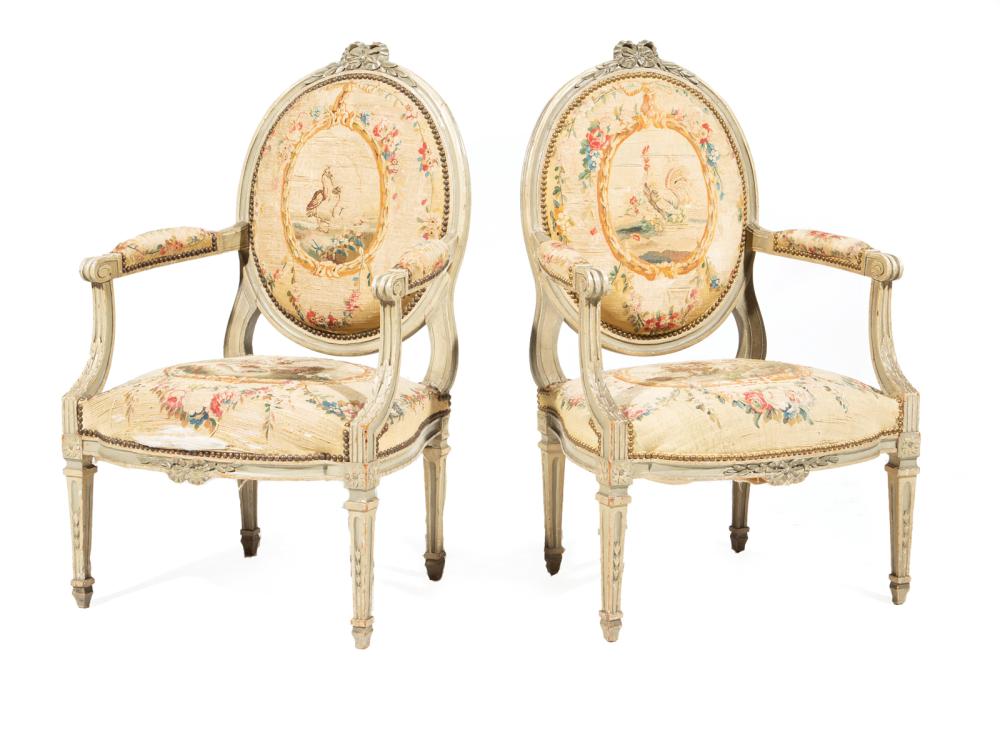ANTIQUE LOUIS XVI-STYLE CREME