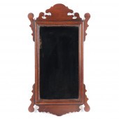 ANTIQUE MAHOGANY PETITE GEORGI