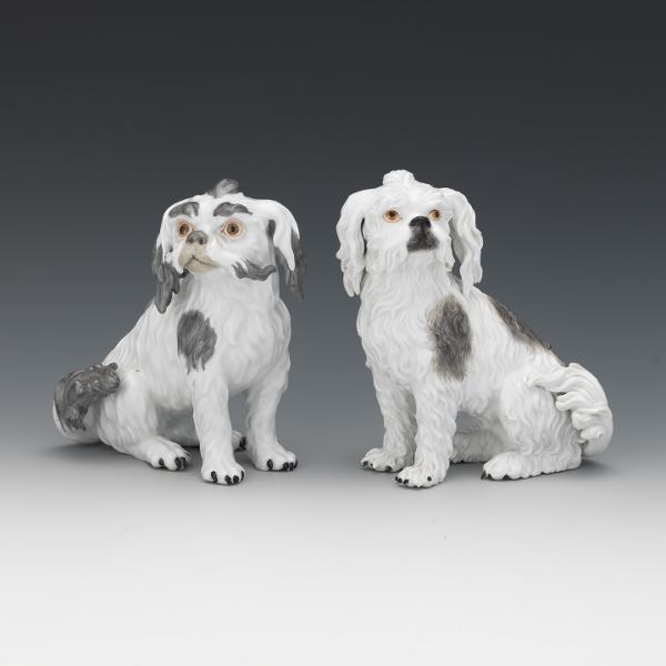 ANTIQUE MEISSEN PAIR OF PORCELAIN
