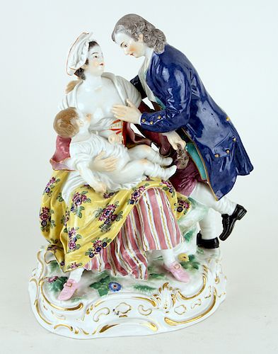 ANTIQUE MEISSEN PORCELAIN COUPLE