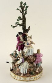 ANTIQUE MEISSEN PORCELAIN FIGU