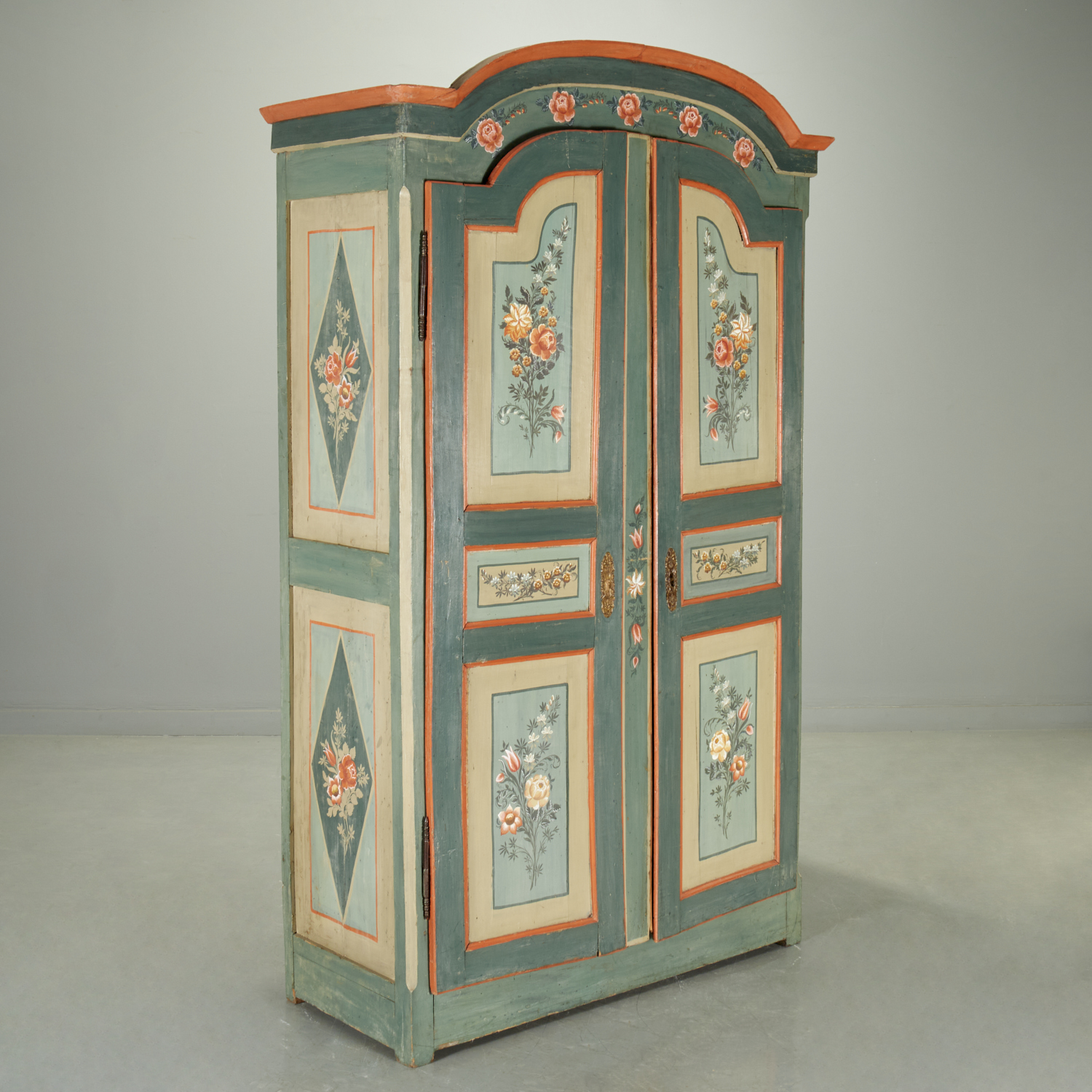 ANTIQUE NORTH EUROPEAN PAINTED PINE