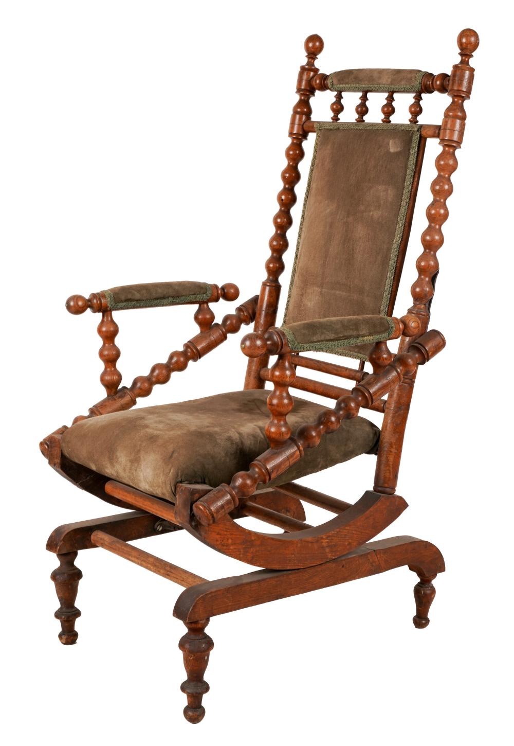 ANTIQUE OAK PLATFORM