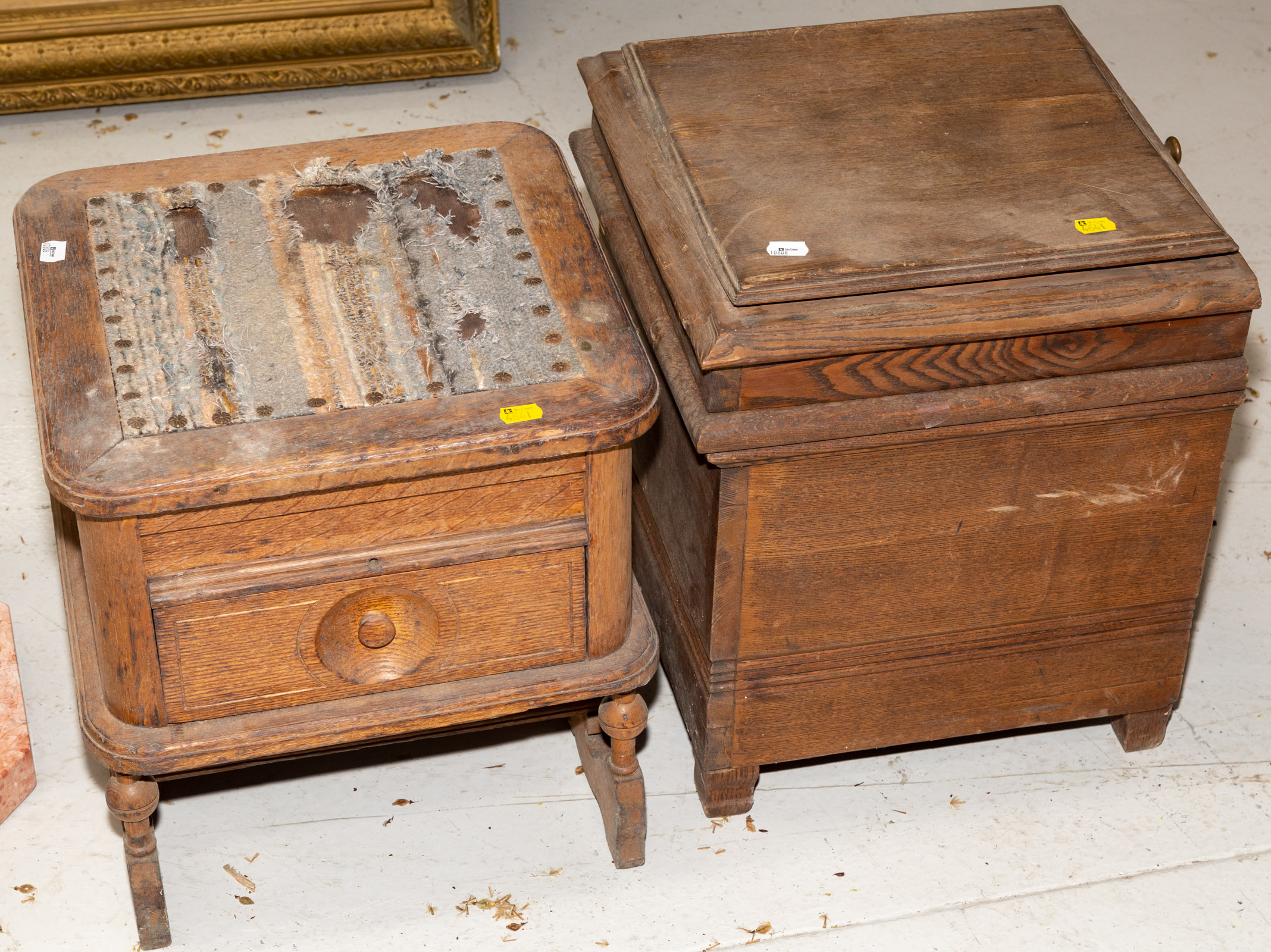 ANTIQUE OAK SEWING BOX; OAK COMMOD;
