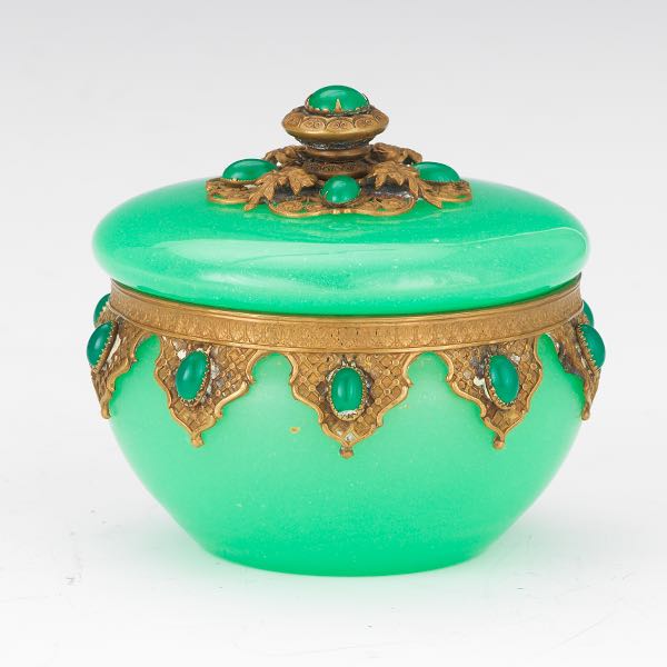 ANTIQUE OPALINE GREEN CHRYSOPRASE