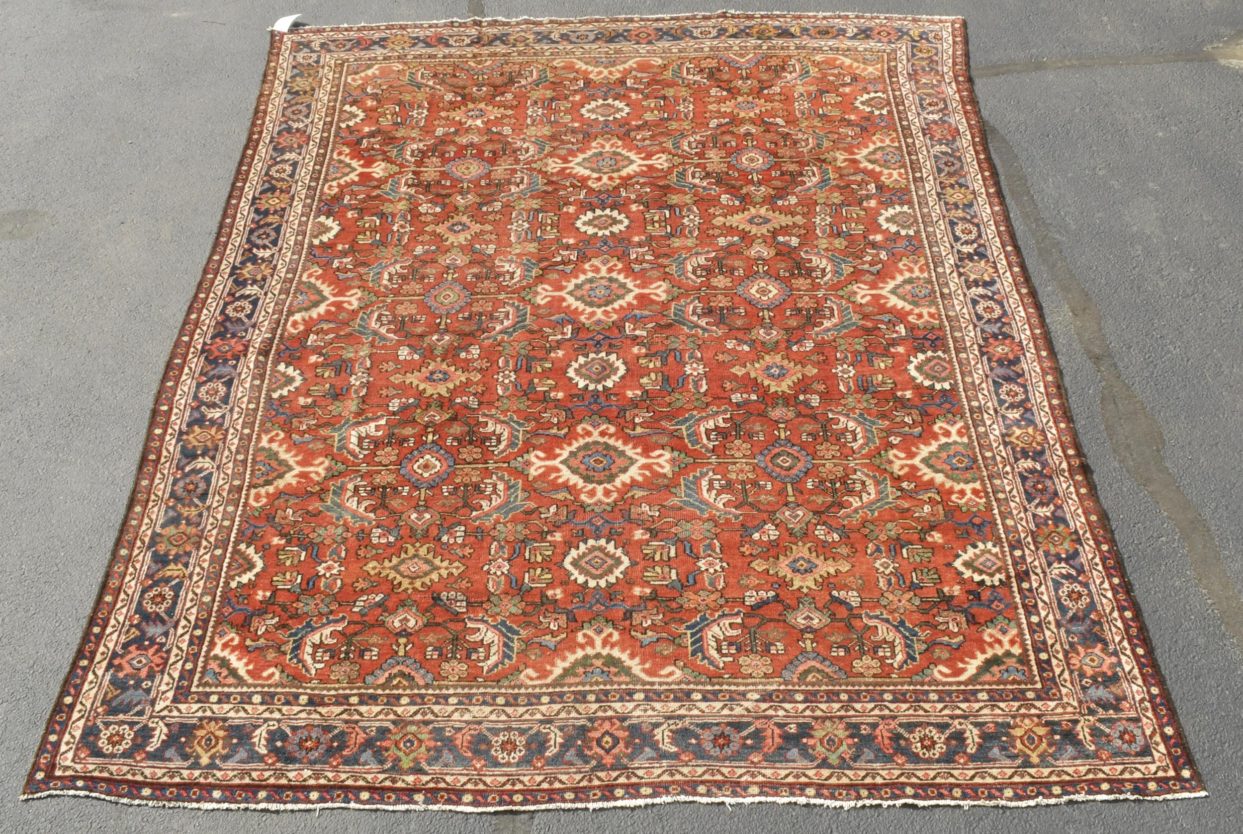 ANTIQUE ORIENTAL ROOM SIZE RUG.