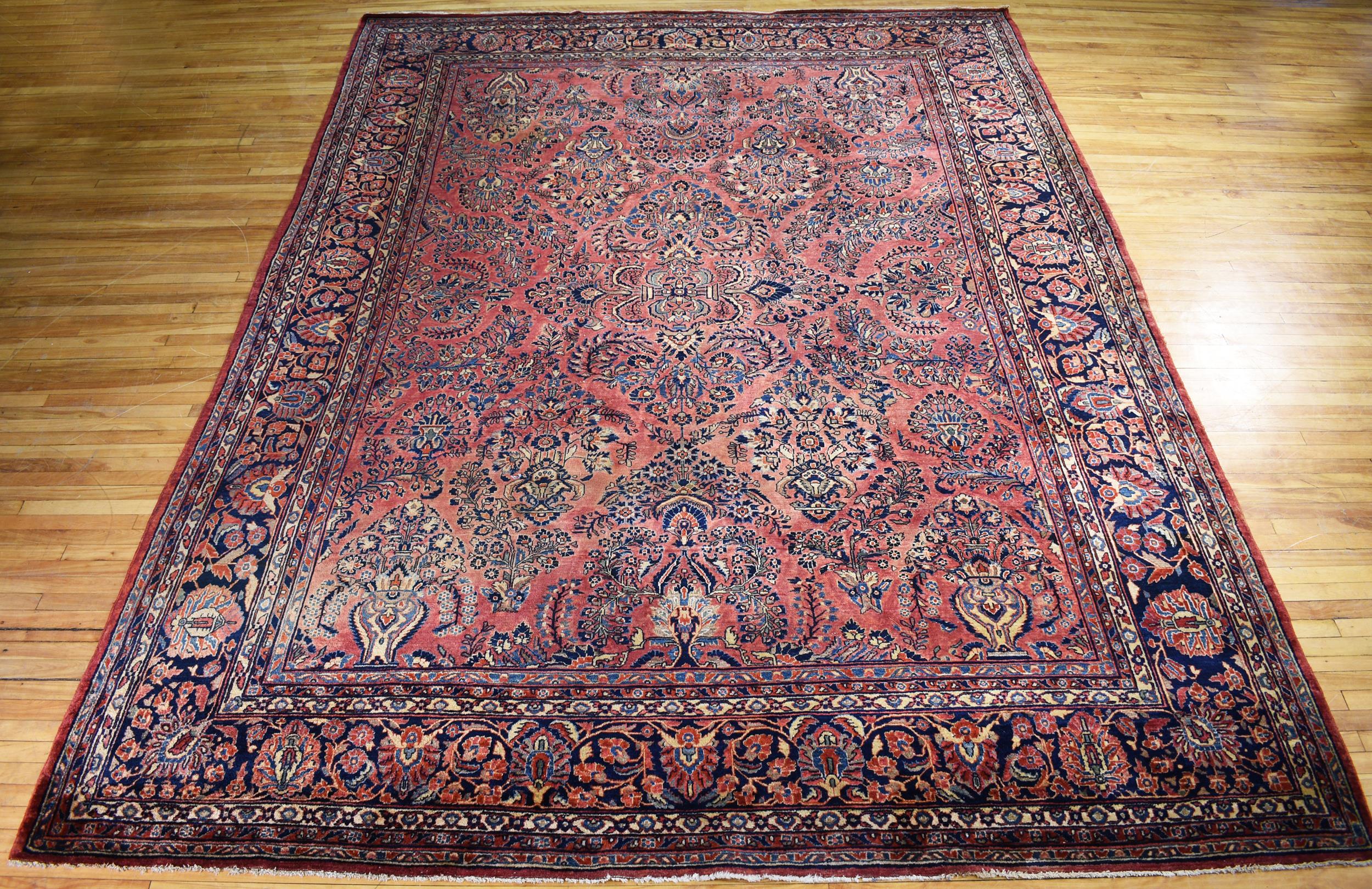 ANTIQUE ORIENTAL SAROUK ROOM SIZE