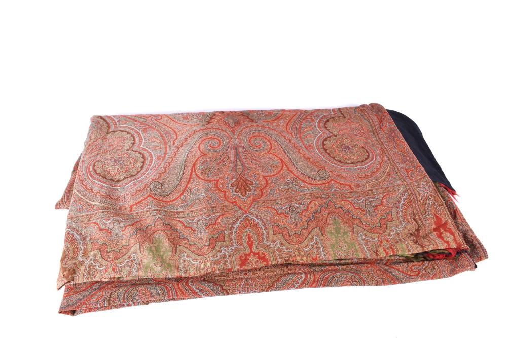 ANTIQUE PAISLEY PIANO SHAWLOf