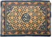 ANTIQUE PEKING CHINESE HAND KN