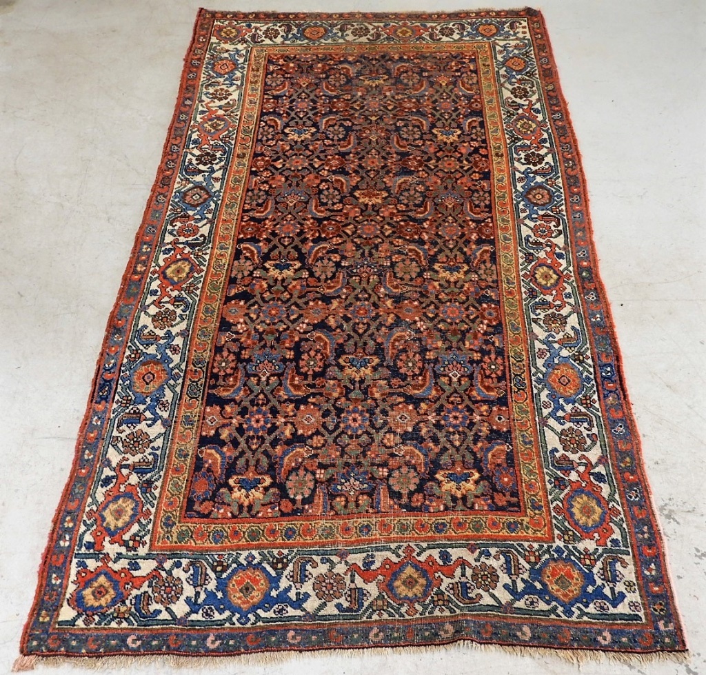 ANTIQUE PERSIAN BIDJAR CARPET RUG