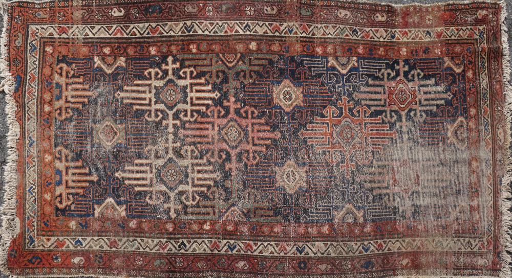ANTIQUE PERSIAN HAMADAN HAND