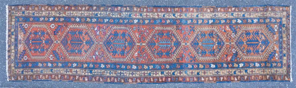 ANTIQUE PERSIAN KARAHEH WOOL