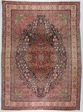 ANTIQUE PERSIAN KASHAN CARPETA