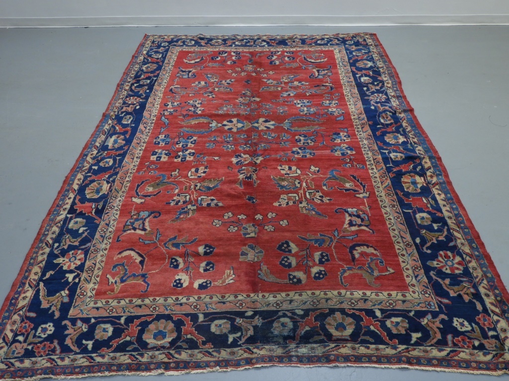 ANTIQUE PERSIAN MAHAL PATTERN