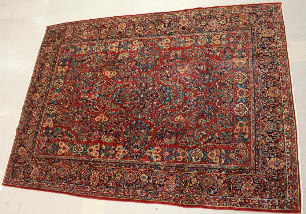 ANTIQUE PERSIAN SAROUK