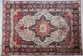 ANTIQUE PERSIAN SAROUK HAND KN