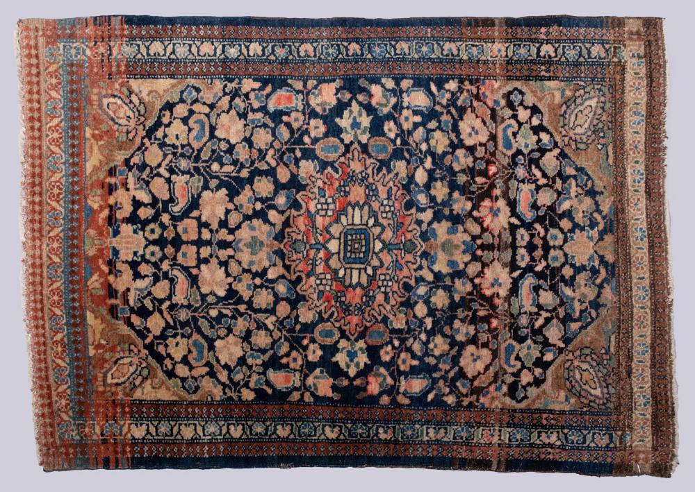 ANTIQUE PERSIAN SAROUK HAND KNOTTED
