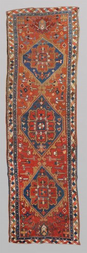 ANTIQUE PERSIAN SERAPI WOOL RU