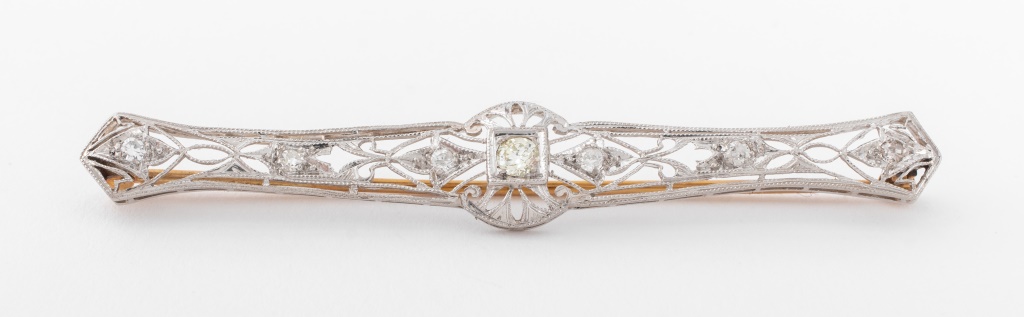 ANTIQUE PLATINUM / 14K  DIAMOND BAR