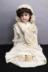 ANTIQUE PORCELAIN GIRL DOLL, B