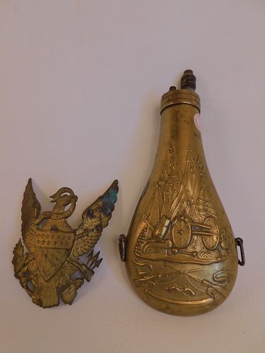 ANTIQUE POWDER HORN & BADGECirca