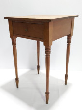 ANTIQUE PRIMTIVIE MAPLE ONE DR