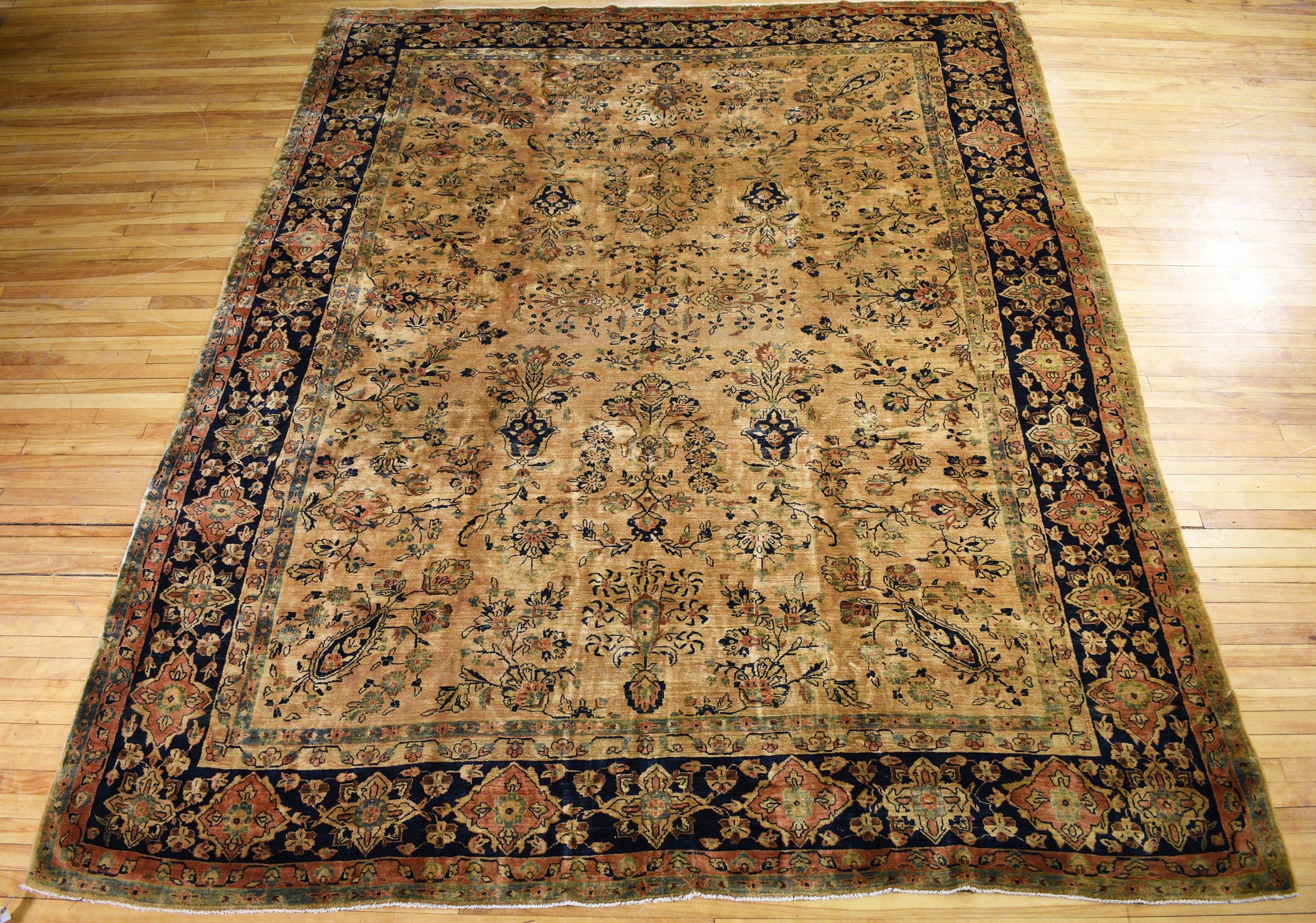 ANTIQUE ROOM SIZE ORIENTAL SAROUK