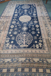 ANTIQUE ROOM SIZED RUG:<br>Ant