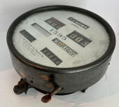 ANTIQUE ROUND DIAL NEW HAVEN S