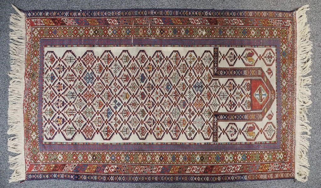 ANTIQUE RUSSIAN KUBA PRAYER RUG