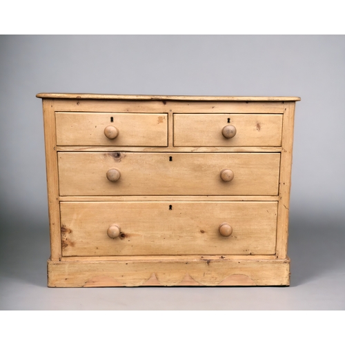 ANTIQUE RUSTIC PINE CHEST OF