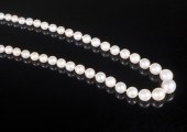 ANTIQUE SALTWATER PEARL NECKLA