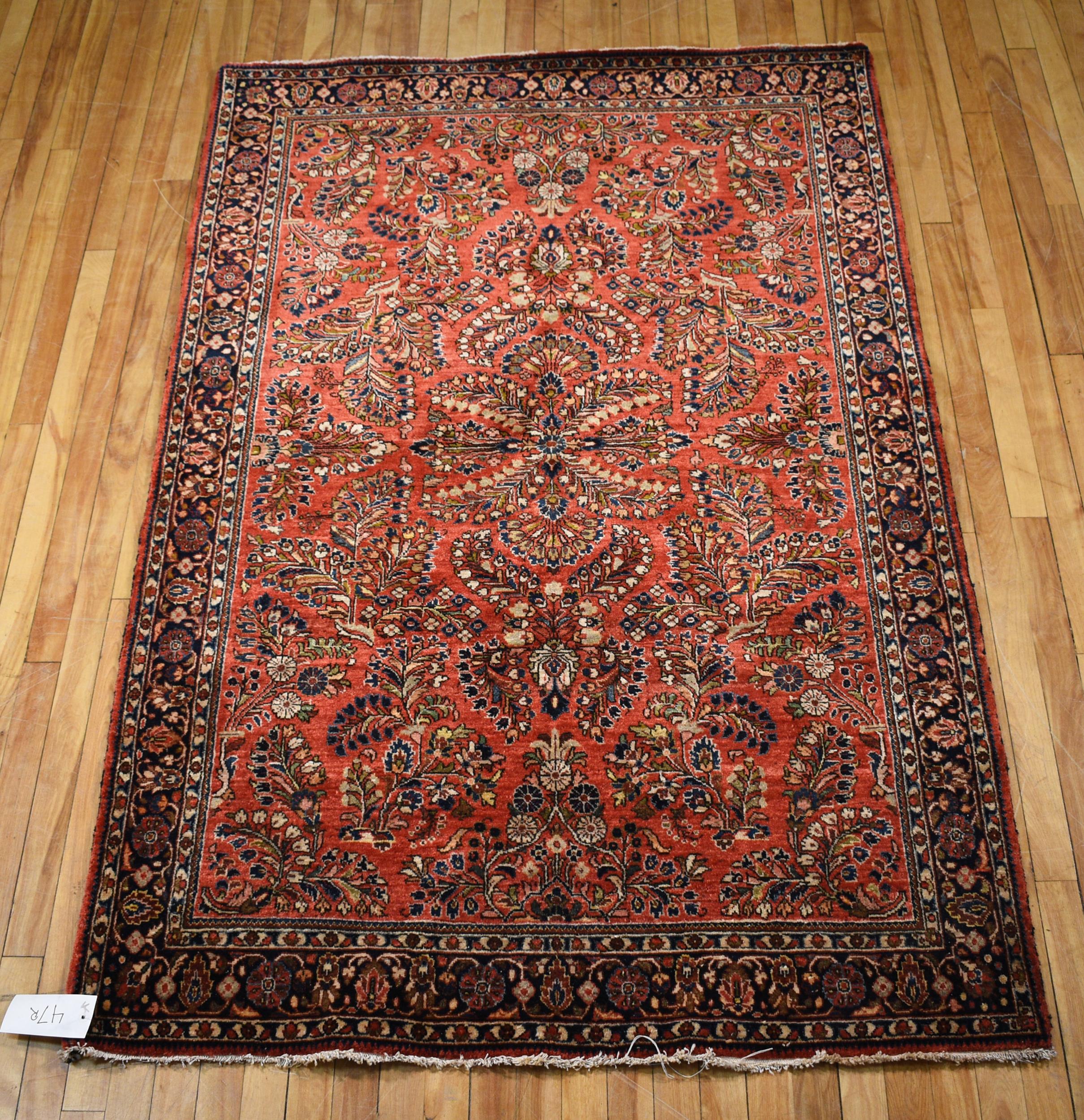 ANTIQUE SAROUK SCATTER RUG 4'2" X